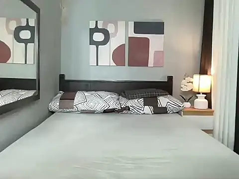 Hotseductivests webcam