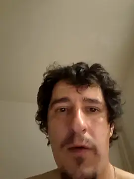 hugecock4u1990 webcam