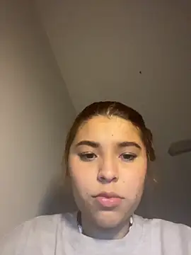 baddieasiantv webcam