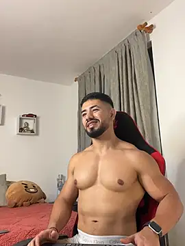 Ezzio_Scolaro webcam