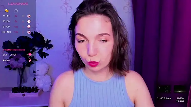 KindHazelHere_ webcam