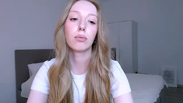 Luna_insniity webcam