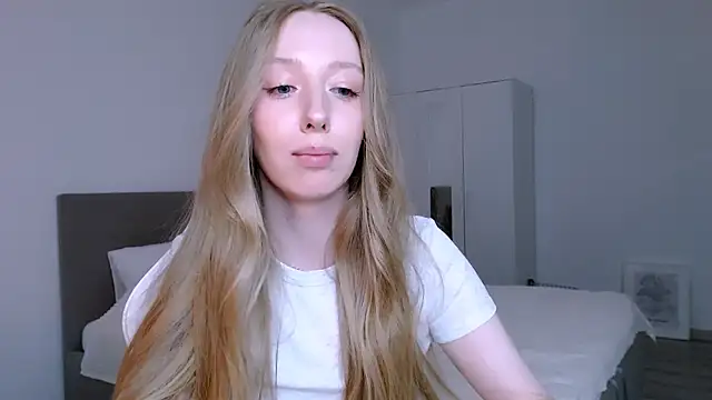 Luna_insniity webcam