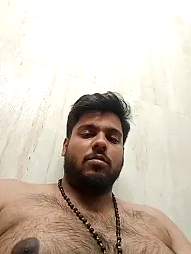 Cute_Big_Hairy_Bear webcam
