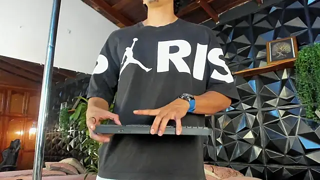 elliot_colton webcam