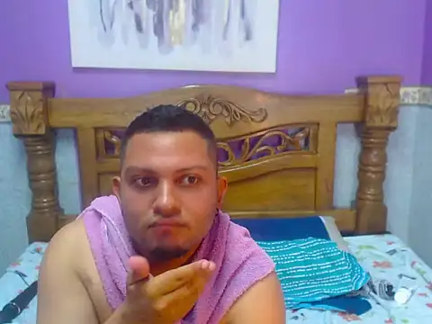 Eddie_And_Lana webcam