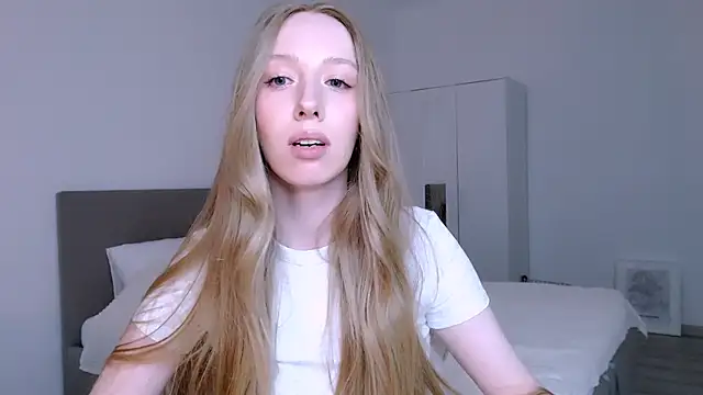 Luna_insniity webcam