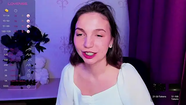 KindHazelHere_ webcam