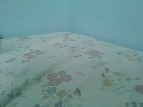 Naughty_queen20 webcam