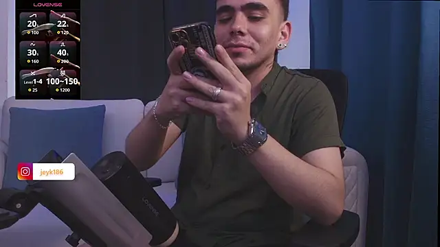 Guccy_Boy_Club webcam