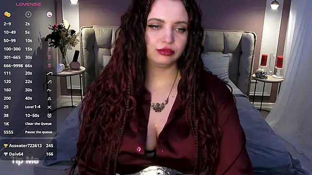 Miss_Maya_Mils webcam