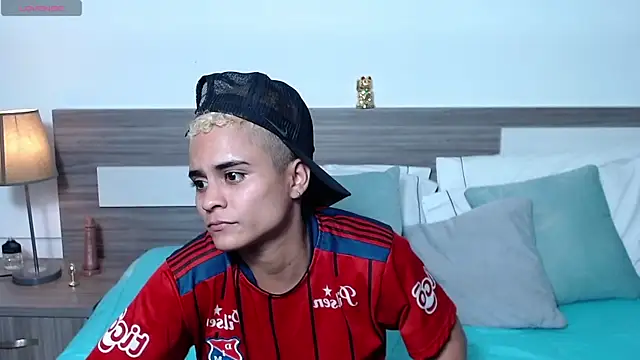 Liiamthompson webcam