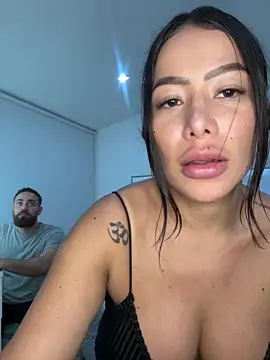 hotcouplexxx11 webcam