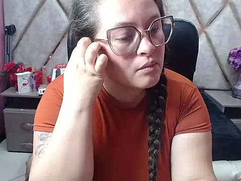 sarah_boobs_ - Sarah_Boobs_'s free webcam