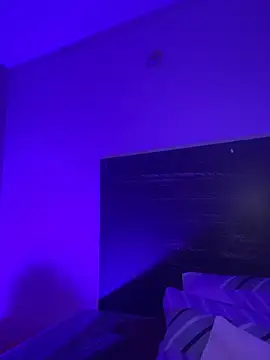 Webcam Model (sharlot24)  is live.Free join now!