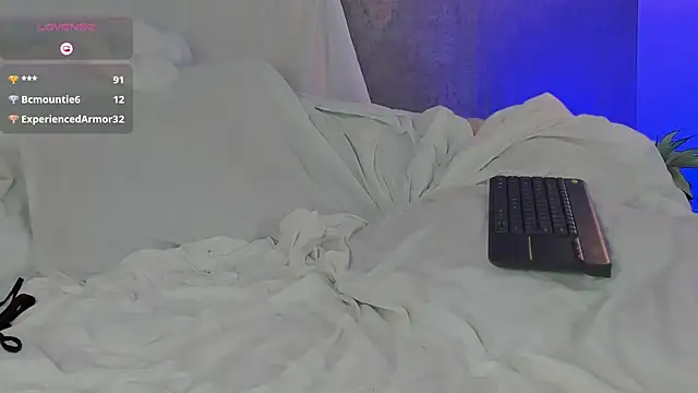 Alejandroo_Montenegro webcam