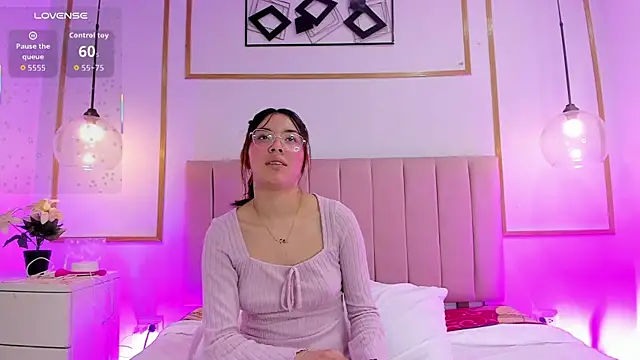 chloesteele - ChloeSteele's free webcam