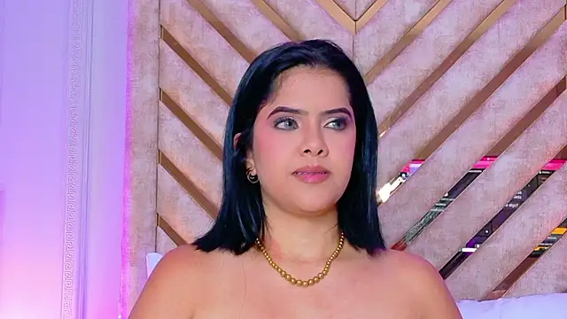 Martina-Roberts- webcam