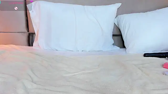 isabel_sofiaa webcam