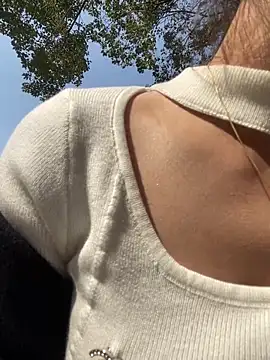 美女mi-ki1314在线直播