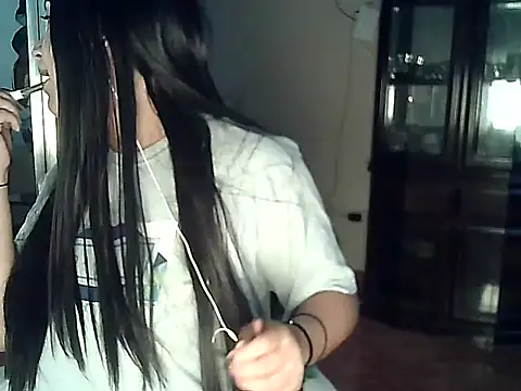 FallsForHerSmile webcam