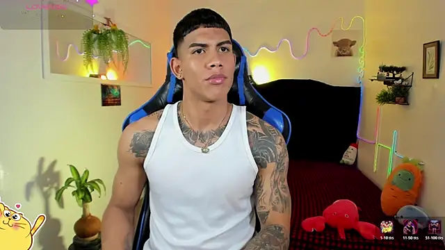 damian_latinxxx - Damian_latinxxx's free webcam - UK Sex Cams