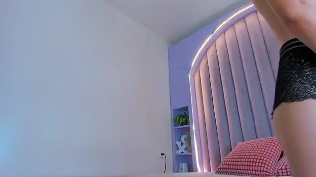 AmberStonne__ webcam