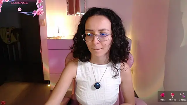 Alexia--27 webcam