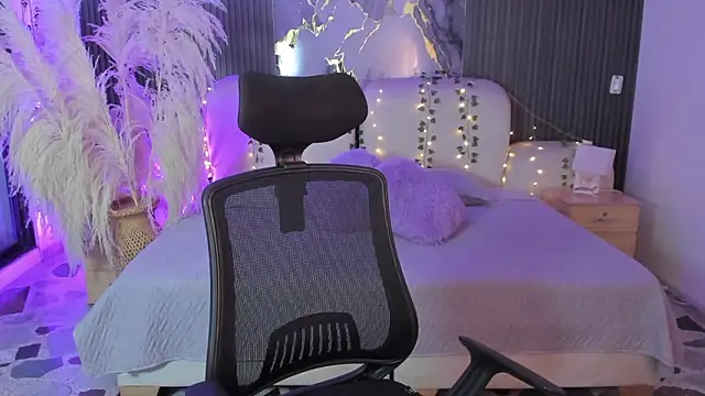 SarahCastro1_ webcam