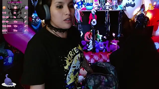 kureiji_hentaii webcam