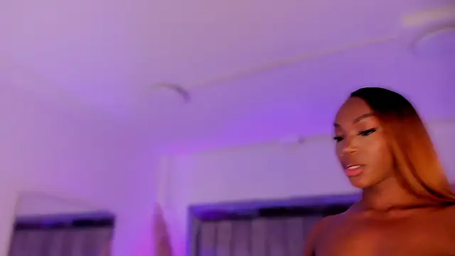 ChaynnaCooper webcam