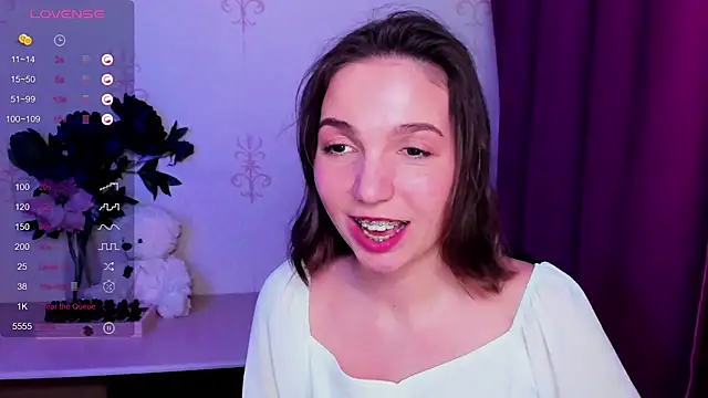 KindHazelHere_ webcam