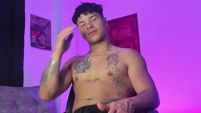 Dominic_Biker__ webcam