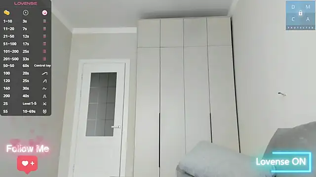 MinaDiamondd webcam