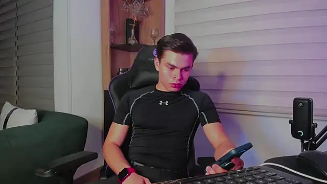 alejooo_twink - Alejooo_twink's free webcam - UK Sex Cams