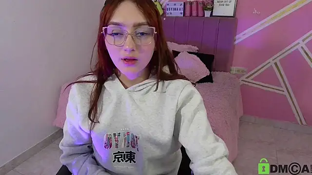 Natasha_Romanof18 webcam