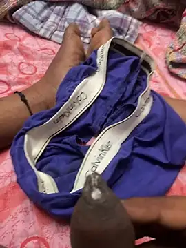 Yours_Teluguboii webcam