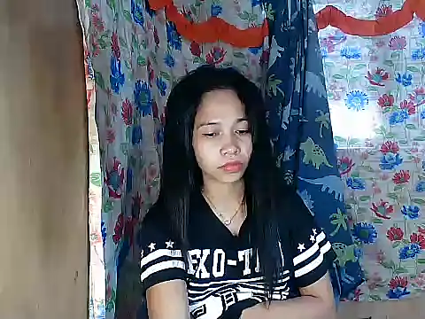 PinaySkinnyGirl webcam