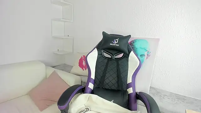 Ella_starrr__ webcam