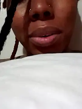 HONEYSWEETS_LIVE webcam