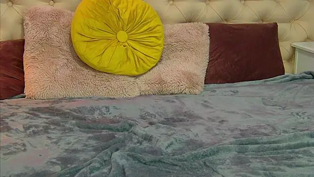 TaniaKaverina webcam