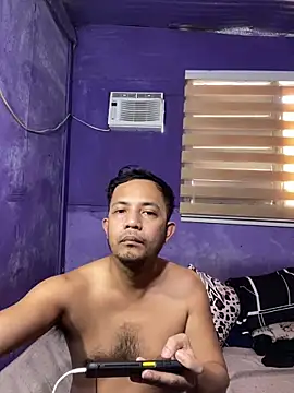 hotcumboi69 webcam