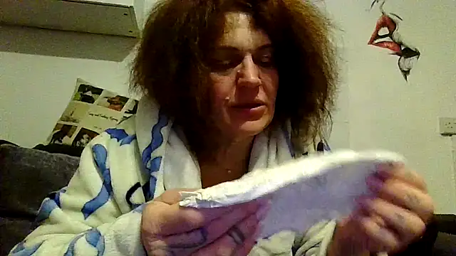 rubyyrosee - RubyyRosee's free webcam - UK Sex Cams