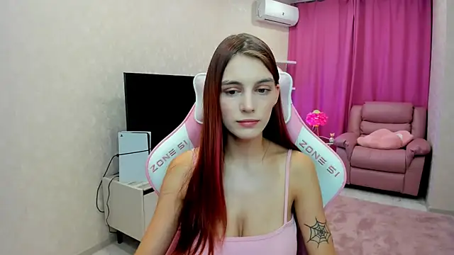 redlipse - RedLipse's free webcam - UK Sex Cams