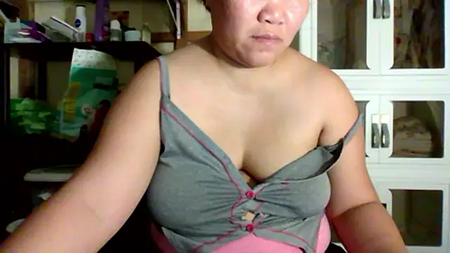 x_lily_00 - X_lily_00's free webcam - UK Sex Cams