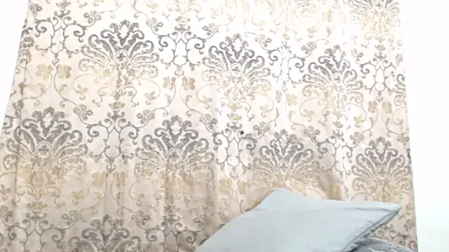 alejandra_c19c webcam