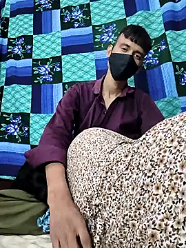 couplegk71 - Couplegk71's free webcam - UK Sex Cams