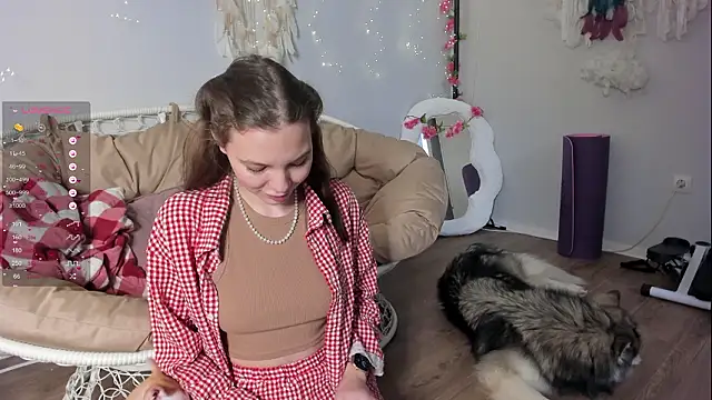 kiralotus - Kiralotus's free webcam - UK Sex Cams