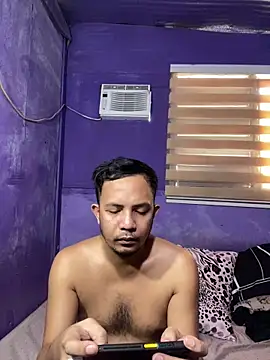 hotcumboi69 webcam
