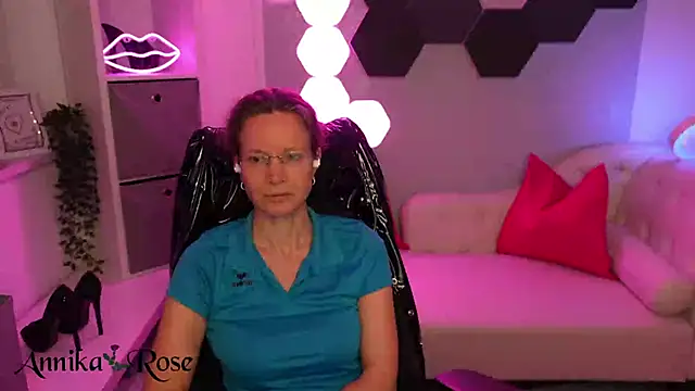 AnnikaRose webcam